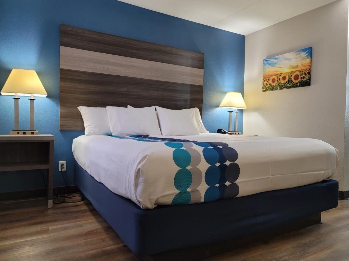 Wingate By Wyndham Wichita Airport Exterior foto