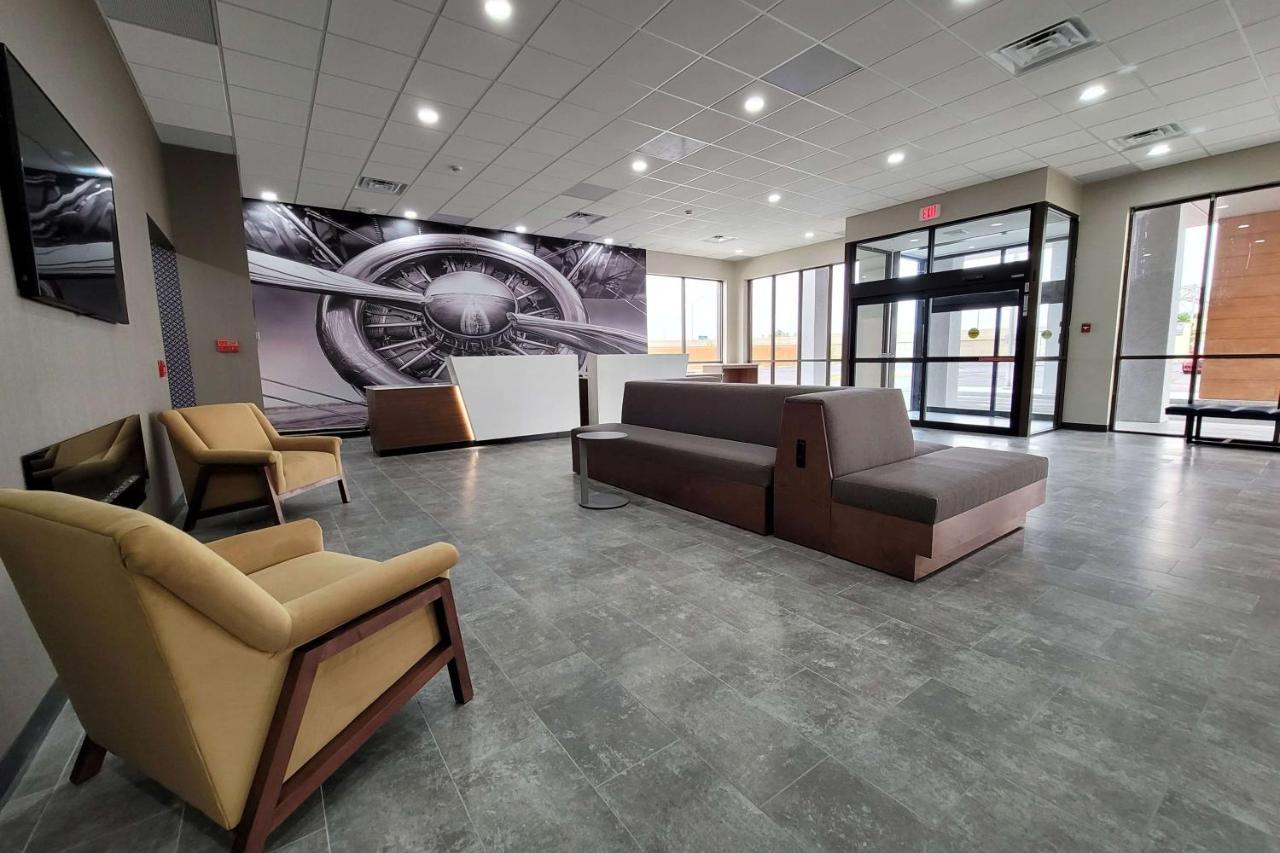 Wingate By Wyndham Wichita Airport Exterior foto