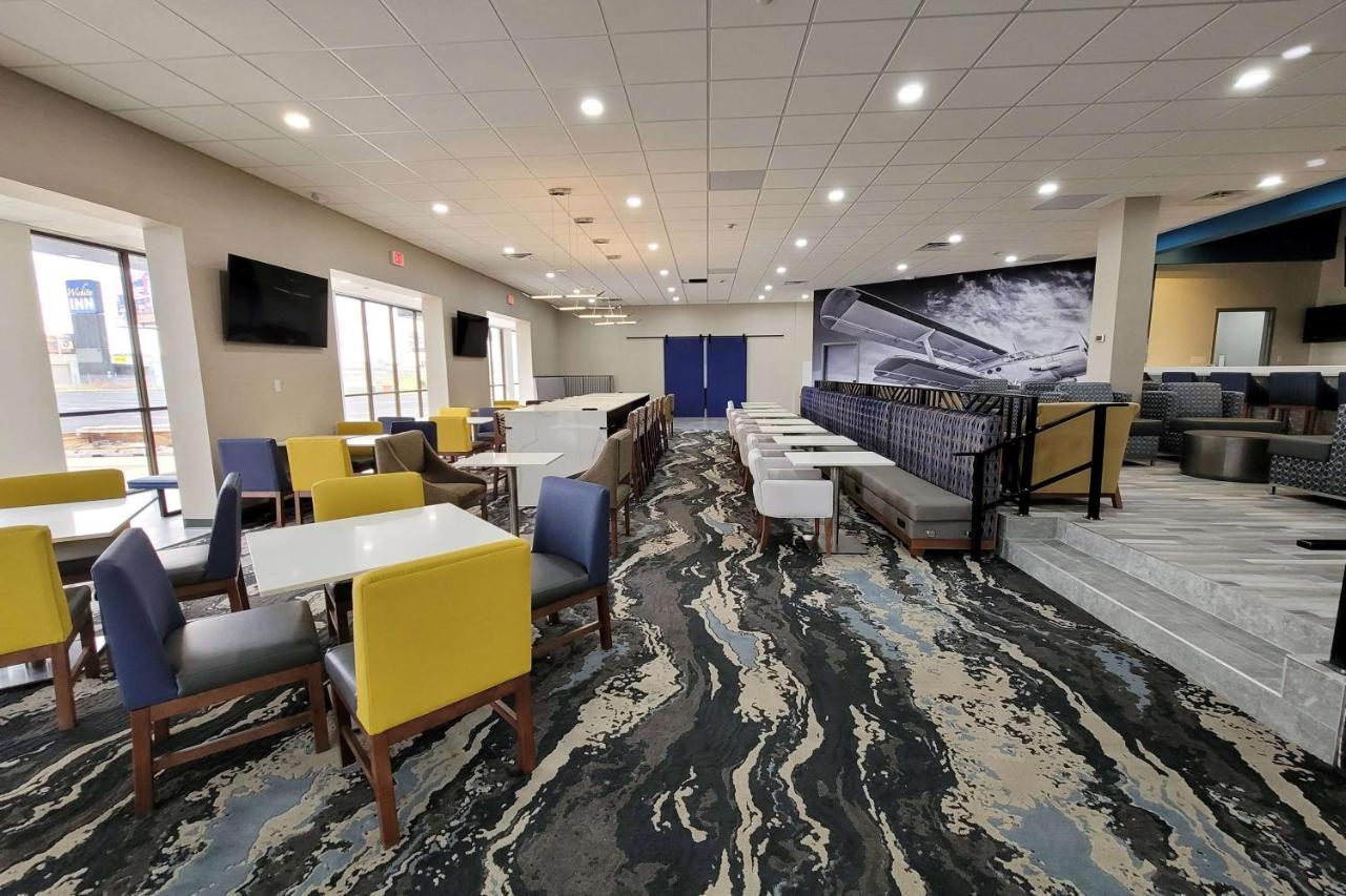 Wingate By Wyndham Wichita Airport Exterior foto