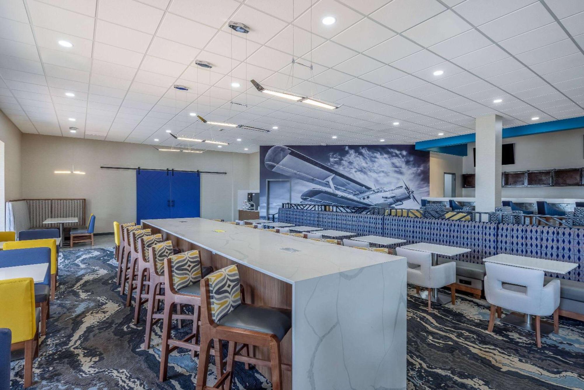 Wingate By Wyndham Wichita Airport Exterior foto
