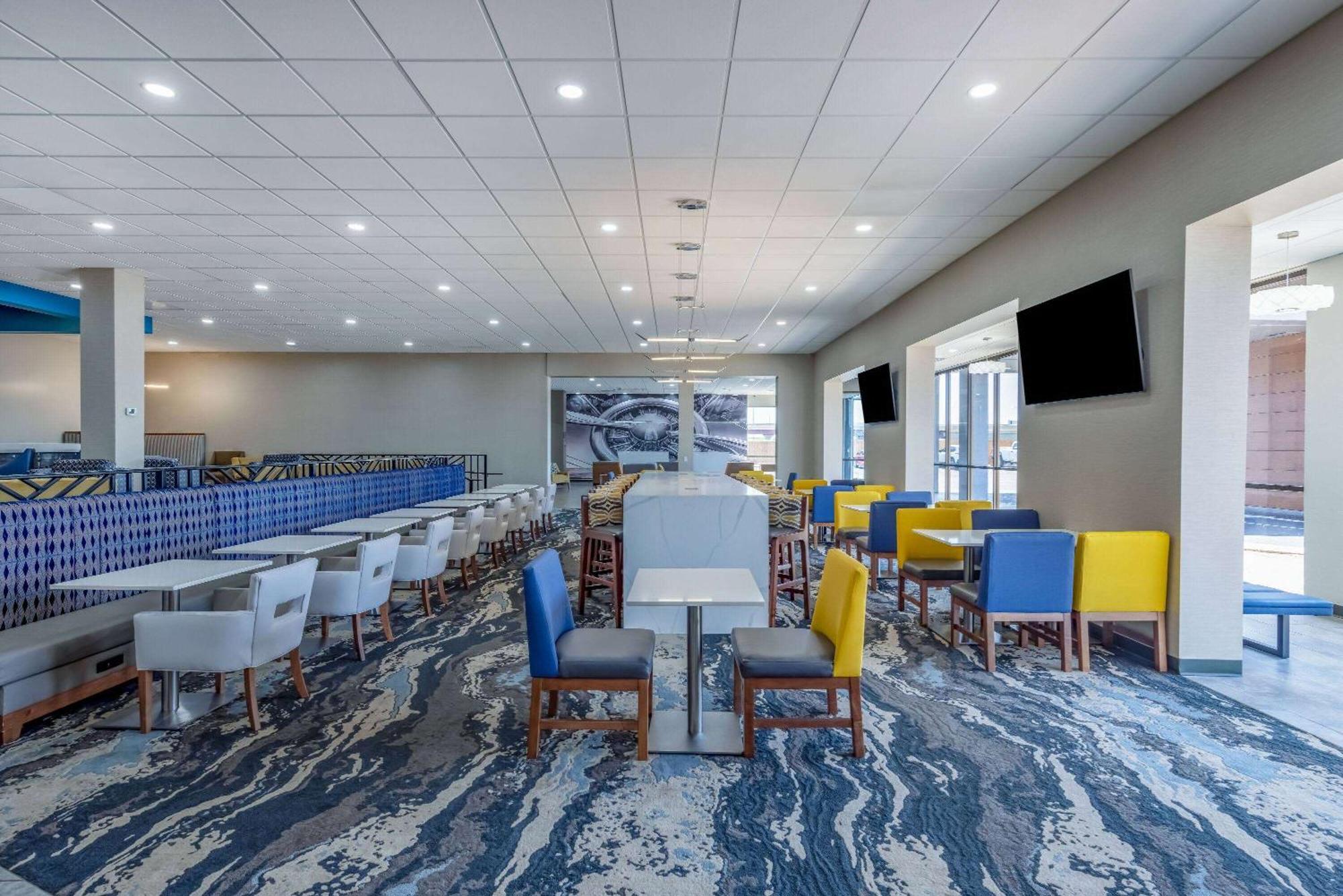 Wingate By Wyndham Wichita Airport Exterior foto