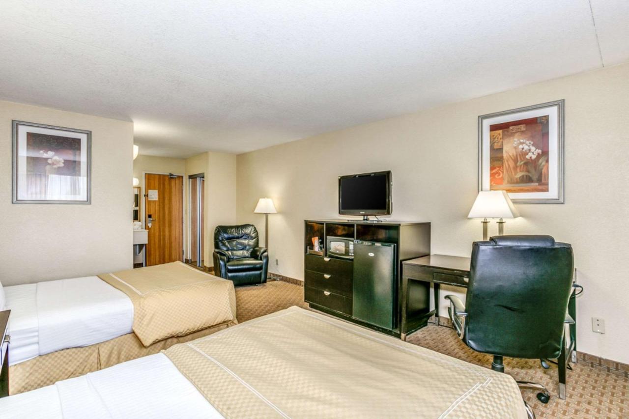 Wingate By Wyndham Wichita Airport Exterior foto